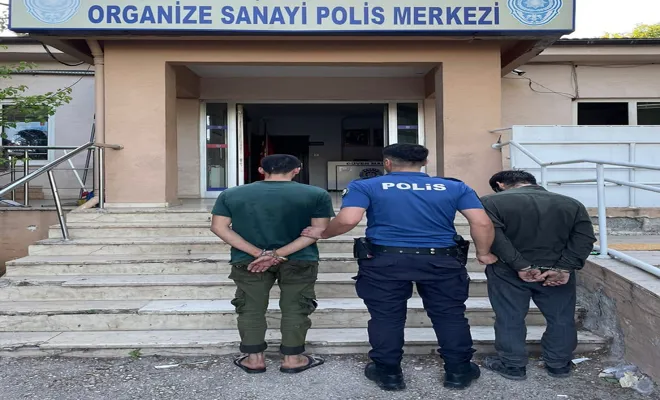 Kablo çalan şahıslar suçüstü yakalandı