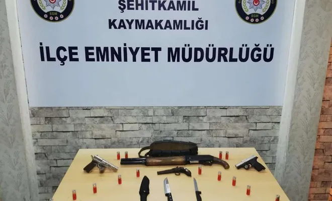 Kaçak bir şekilde silah tamiratı yapan 5 kişi tutuklandı