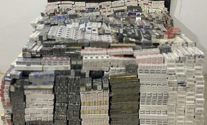 Gaziantep’te yakıt tankerinde 30 bin paket gümrük kaçağı sigara ele geçirildi