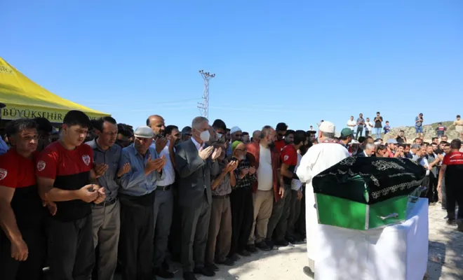 Togo'daki kazada vefat eden İHH gönüllüsü Çerezoğlu dualarla defnedildi