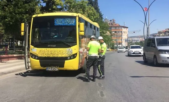 Gaziantep’te yayalara yol vermeyen 104 sürücüye ceza kesildi