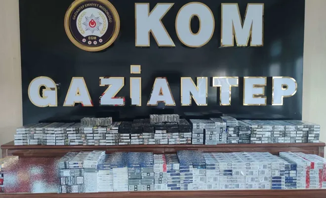 Gaziantep'te binlerce gümrük kaçağı sigara ve saat ele geçirildi 
