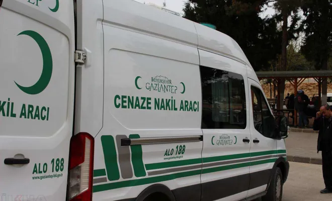 Avukat elektrik trafosunda ölü bulundu