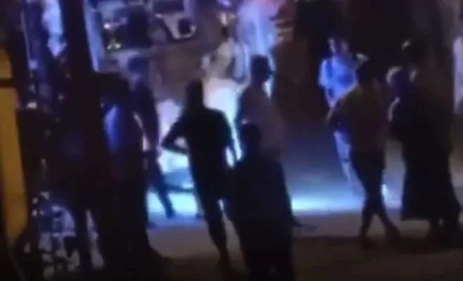 Sokak ortasında silahlı çatışma: 3 yaralı