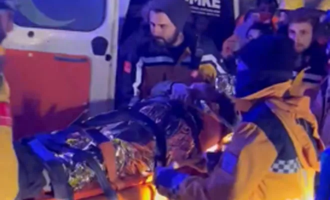 75 yaşındaki Bekir Amca depremin 71'inci saatinde kurtarıldı