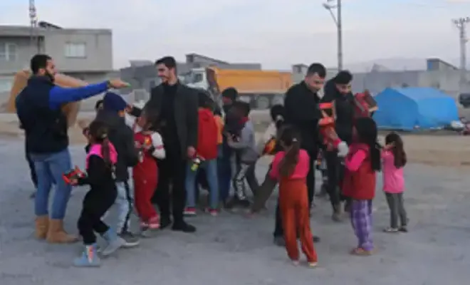 HÜDA PAR Gençlik Kollarından depremzede çocuklara moral