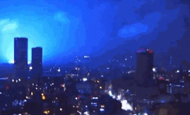 Deprem gecesi görülen mavi ışıkla ilgili resmi açıklama