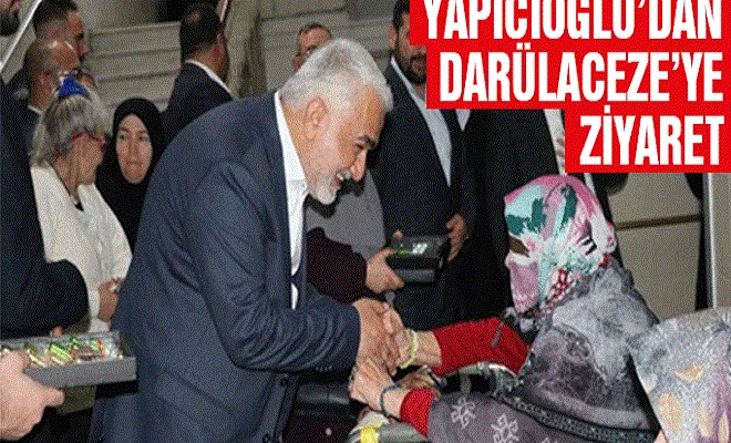 HÜDA PAR Genel Başkanı Yapıcıoğlu Darülaceze`yi ziyaret etti