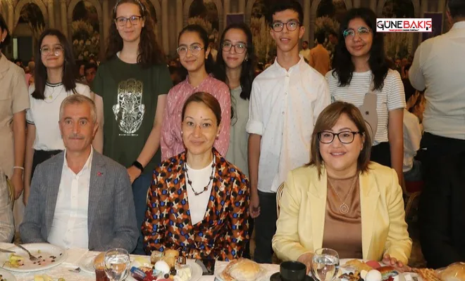 Gaziantep'te LGS'de başarılı olan öğrenciler ödüllendirildi