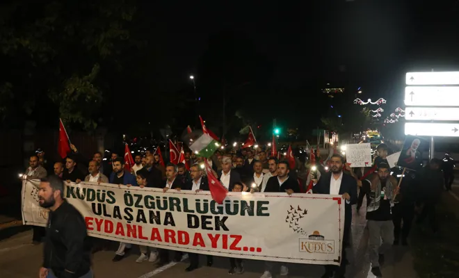 Şehid Yahya Sinvar için Gaziantep’te gıyabi cenaze namazı ve yürüyüş düzenlendi