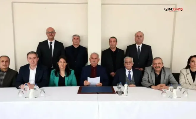 PKK elebaşı Öcalan'ın mesajı açıklandı: PKK'ya ''silah bırak'' çağrısı