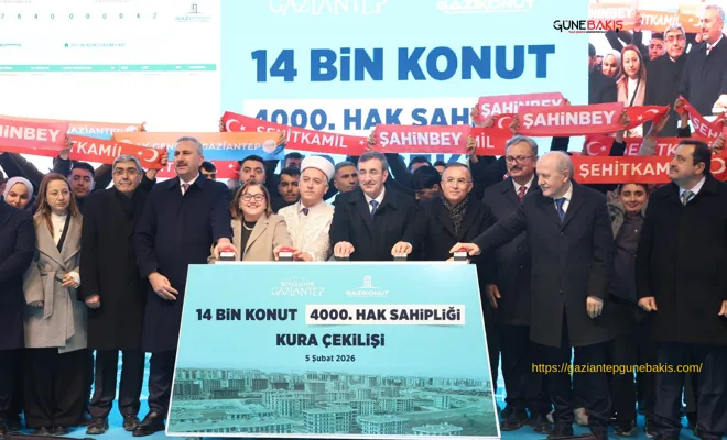 Cumhurbaşkanı Yardımcısı Cevdet Yılmaz, Güneyşehir’de Gazi Konutun 4 binincisini belirledi