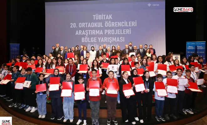 GAÜN’de TÜBİTAK 20. Ortaokul Öğrencileri Araştırma Projeleri Adana Bölge Sergisi ödül töreni düzenlendi