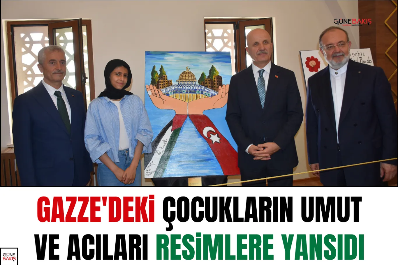Kabe'nin kapı örtüsü Millet Camii'nde ziyarete açıldı